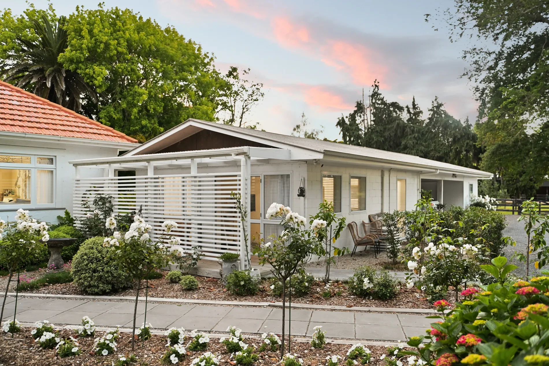 Exterior photo 11