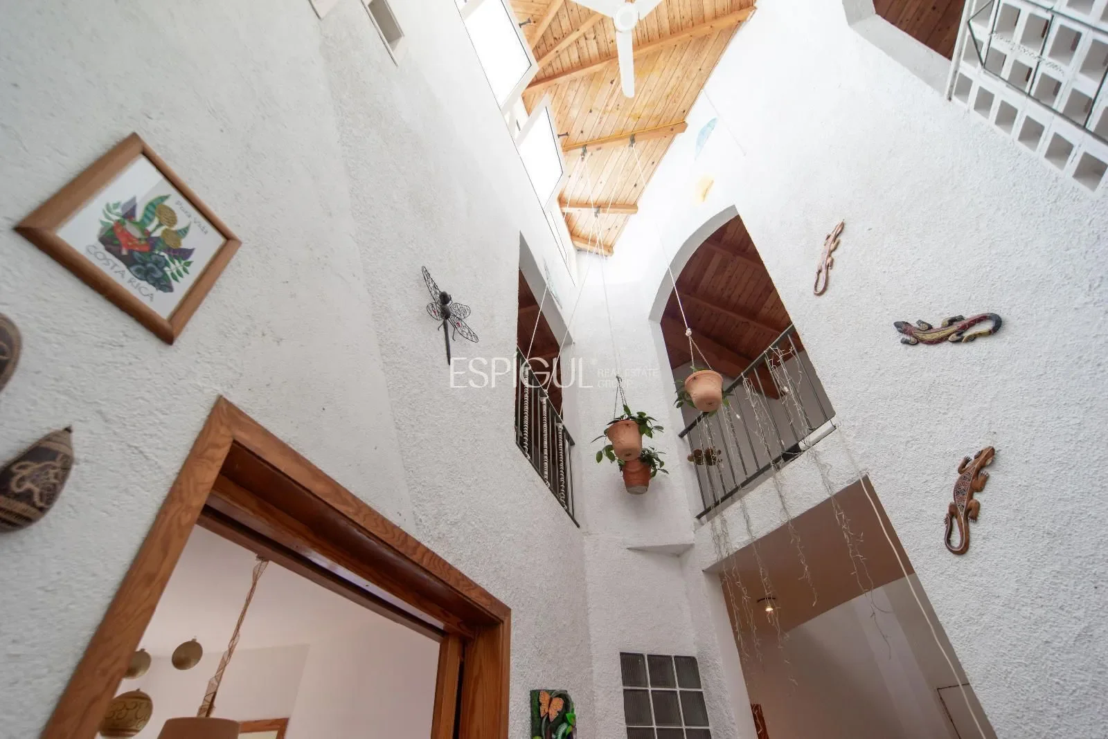 Exterior photo 7