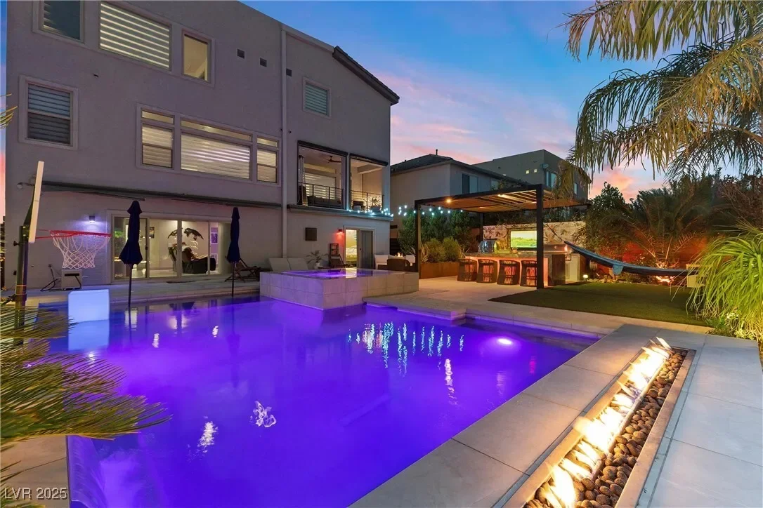8620 Grove Mill Court, Las Vegas, Nevada, United States. - Photo 5