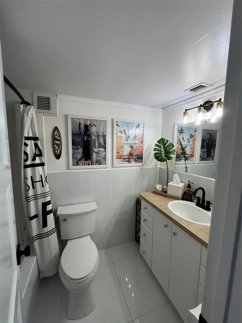 2029 N Ocean Blvd 303, Wilton Manors, Florida, United States. - Photo 20