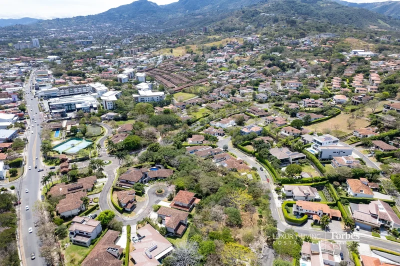 Del AM PM de Guachipelin de Escazu, 850 mts al oeste Escazú San José CR, San José, San Rafael, Guachipelin, 10203, Costa Rica, San Rafael, San José Province, Costa Rica. - Photo 16