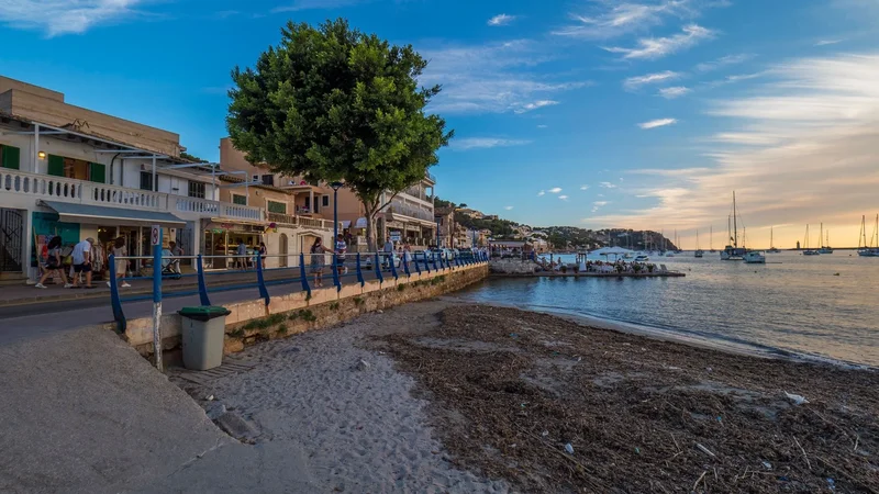 Av. Almirante Riera Alemany, 3, 07157 Port d'Andratx, Illes Balears, España, Port d'Andratx, Andratx, Balearic Islands. - Photo 28