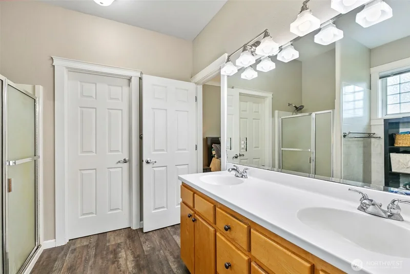 8303 NE 164th Street, Vancouver, WA 98662, Vancouver, Washington, United States. - Photo 15