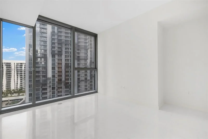 300 Biscayne Blvd Way, #2409, Miami, FL, 33131, USA, Miami, Florida, United States. - Photo 50