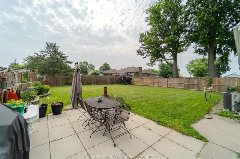366 Simcoe, Amherstburg, ON N9V 1N3, Amherstburg, Ontario, Canada. - Photo 15