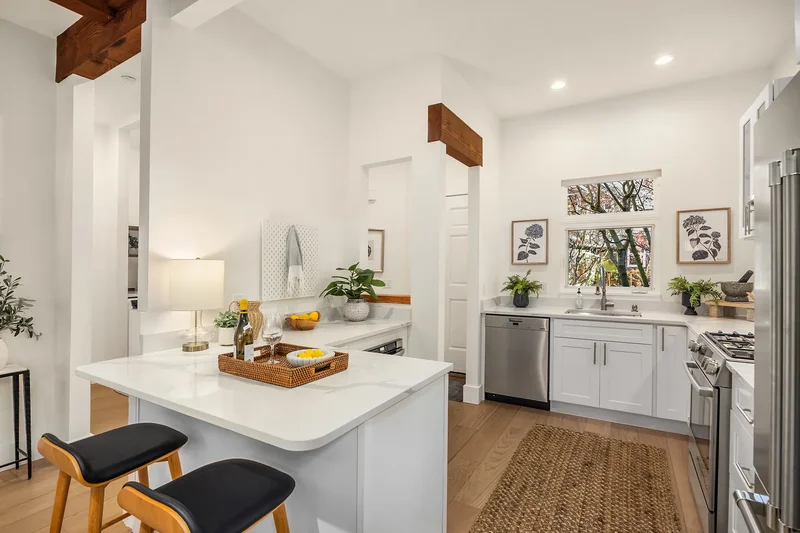 171 Wallace Wy NE Unit #B , Bainbridge Island, WA 98110, Bainbridge Island, Washington, United States. - Photo 17