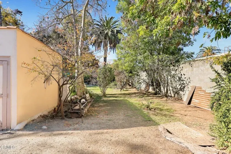 1157 Lake Avenue, Altadena, California, United States. - Photo 52