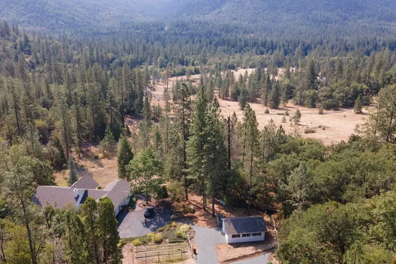 280 Naturescape Rd, Grants Pass, OR 97527, Grants Pass, Oregon, United States. - Photo 44