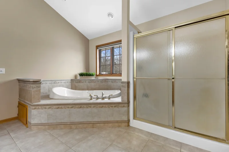 6645 Fieldstone Court , Racine, WI 53402, Mount Pleasant, Wisconsin, United States. - Photo 43