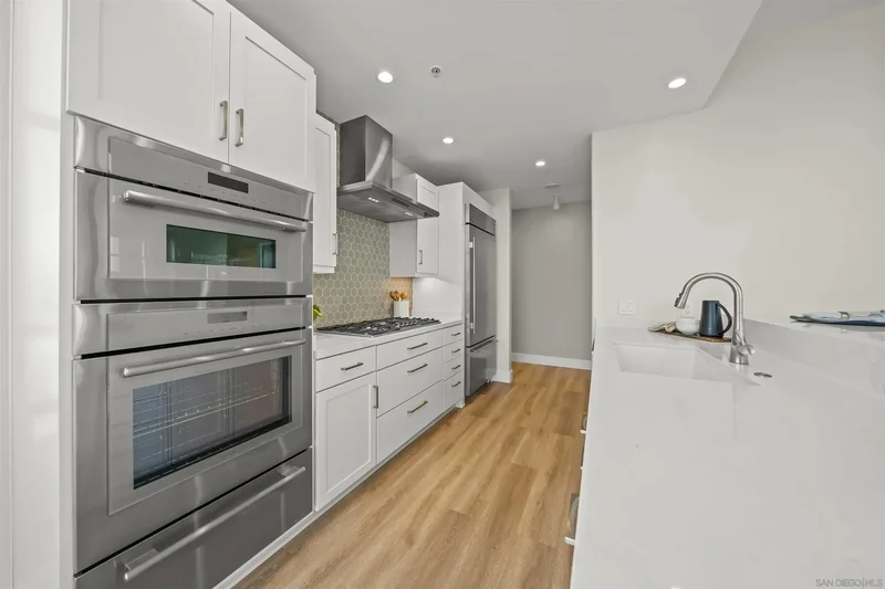 550 Front St 2303, San Diego, California, United States. - Photo 14