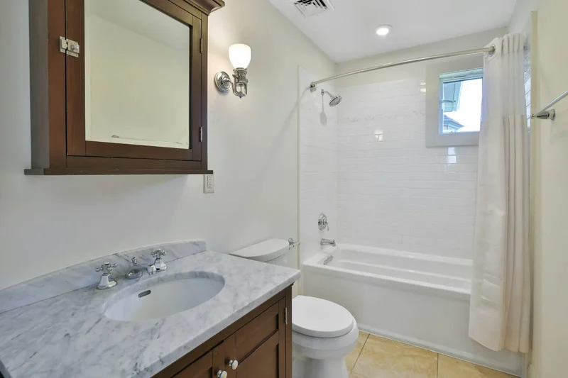 5041 Goodridge Avenue, New York, New York, United States. - Photo 42