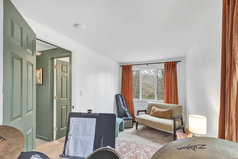 20 Nicholdale Road, Shelton, CT 06484, Shelton, Connecticut, United States. - Photo 26