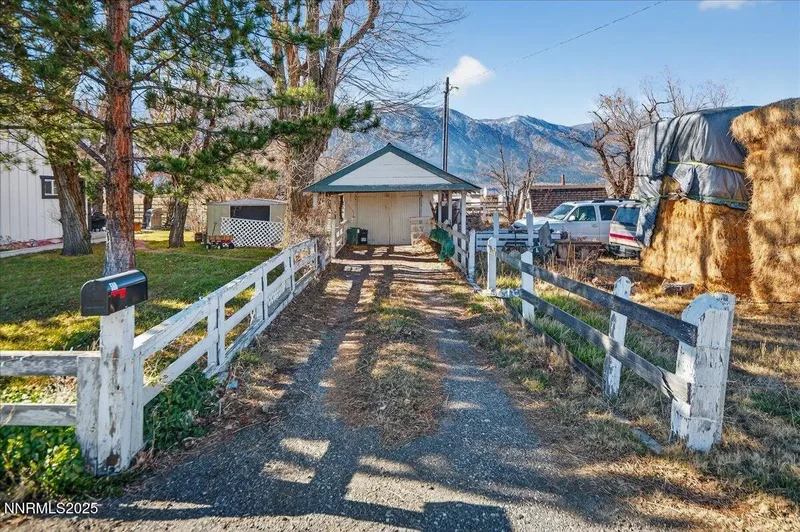 580 Nv-88, Gardnerville, NV 89460, Gardnerville, Nevada, United States. - Photo 28