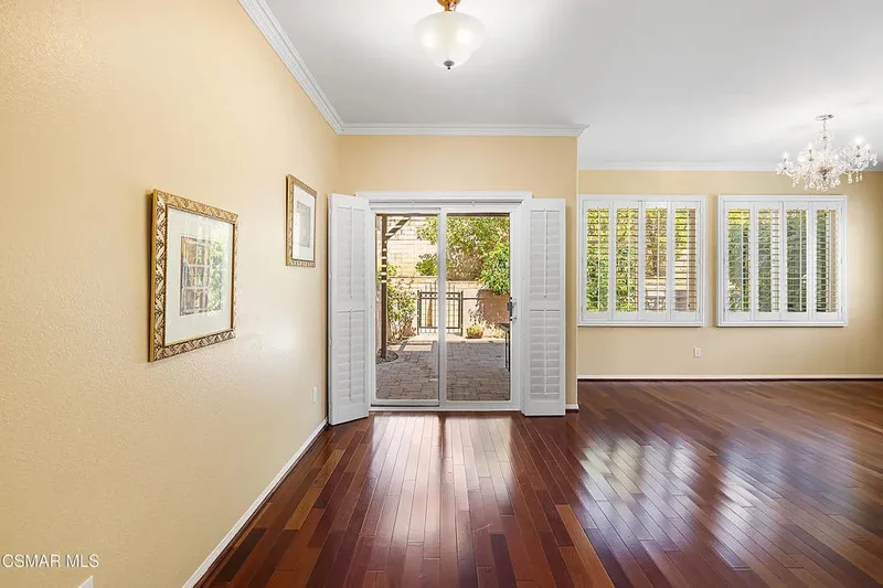 1325 Ashton Park Lane, Thousand Oaks, California, United States. - Photo 9