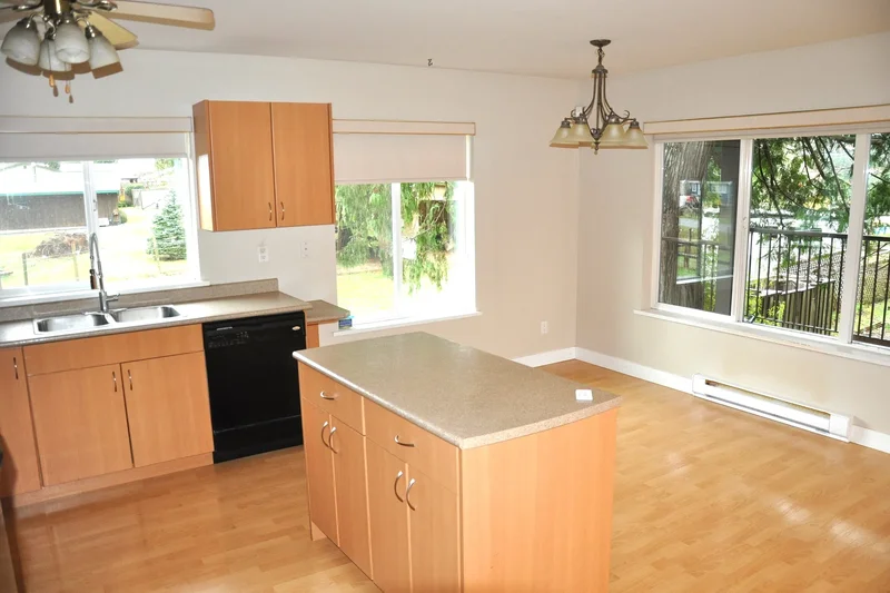 12577 Warnock Road, Pender Harbour, BC V0N 2H1, Madeira Park, British Columbia, Canada. - Photo 29