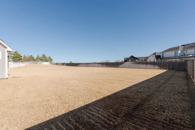 499 Old Farm Road , Edmond, OK 73034, Edmond, Oklahoma, United States. - Photo 45