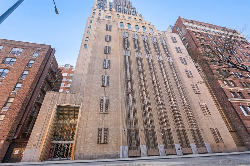212 W 18th Street Unit# PH2, New York (Manhattan), NY 10011, New York, New York, United States. - Photo 17