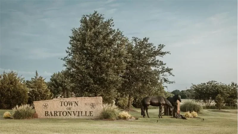 1410 Clydesdale Road, Lantana, Texas, United States. - Photo 13