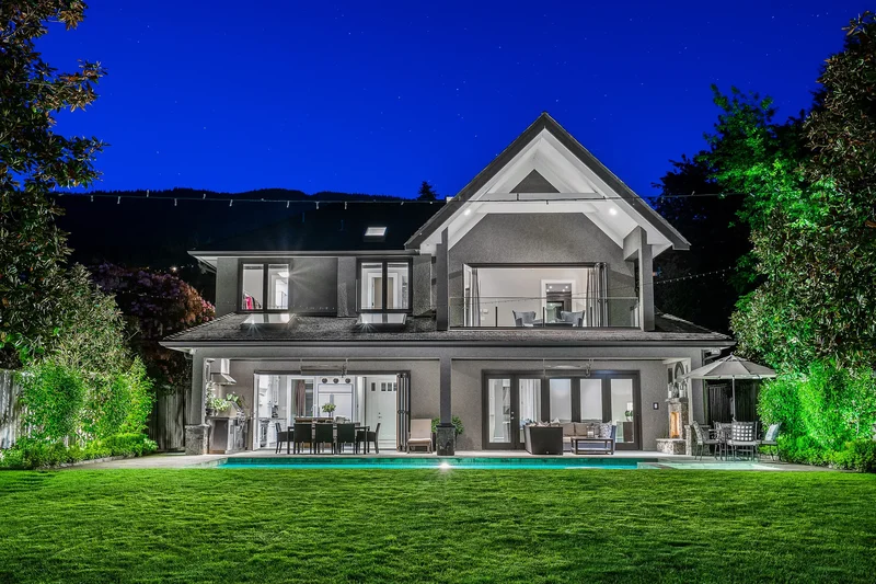 2312 Kings Avenue, West Vancouver, BC V7V 2C4, West Vancouver, British Columbia, Canada. - Photo 21