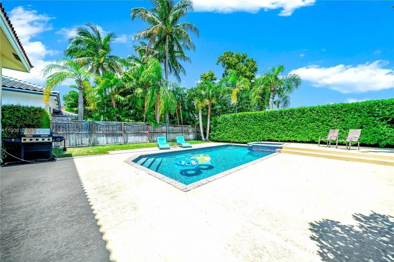 1241 S 13th Ave, Hollywood, Florida, United States. - Photo 37