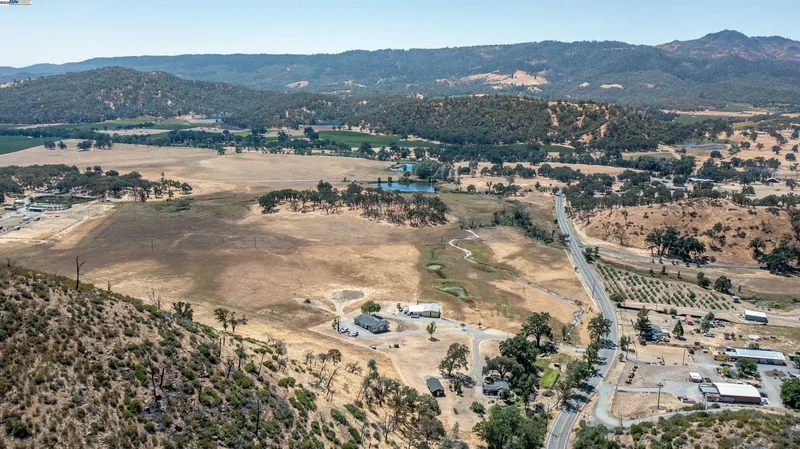 7878 Butts Canyon Road, Pope Valley, California, United States. - Photo 17