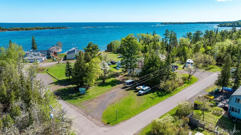 77 Brockway, Copper Harbor, MI 49918, Eagle Harbor, Michigan, United States. - Photo 5