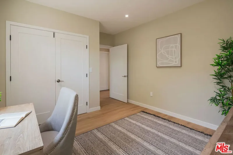 1826 W 78th Street, Los Angeles, California, United States. - Photo 45
