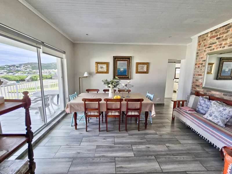 Still Bay, Western Cape, South Africa. - Photo 10