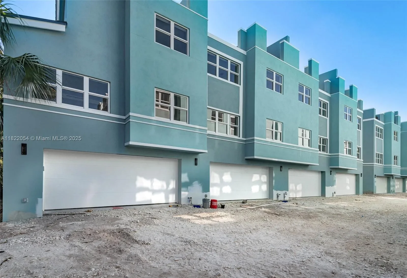 824 SE 12th Ct, Fort Lauderdale, Florida, United States. - Photo 4
