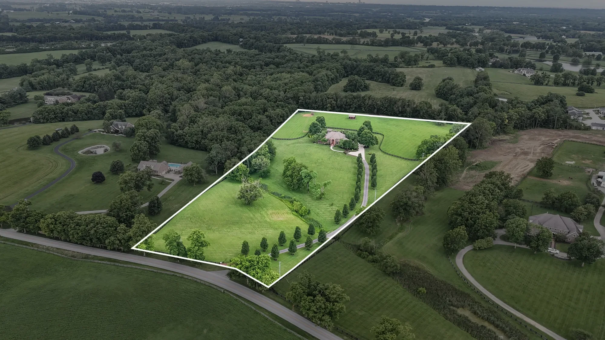 3905 N Cleveland Road, Lexington, KY 40516, Lexington, Kentucky, United States. - Photo 5