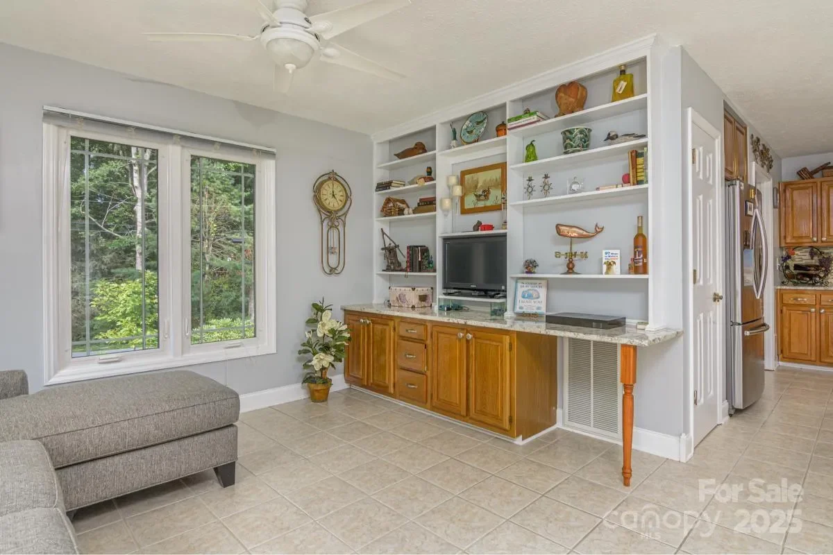 Gallery photo 12