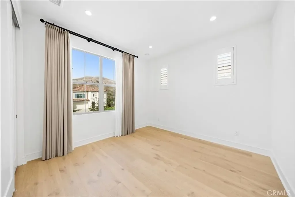 106 Albero, Irvine, California, United States. - Photo 36