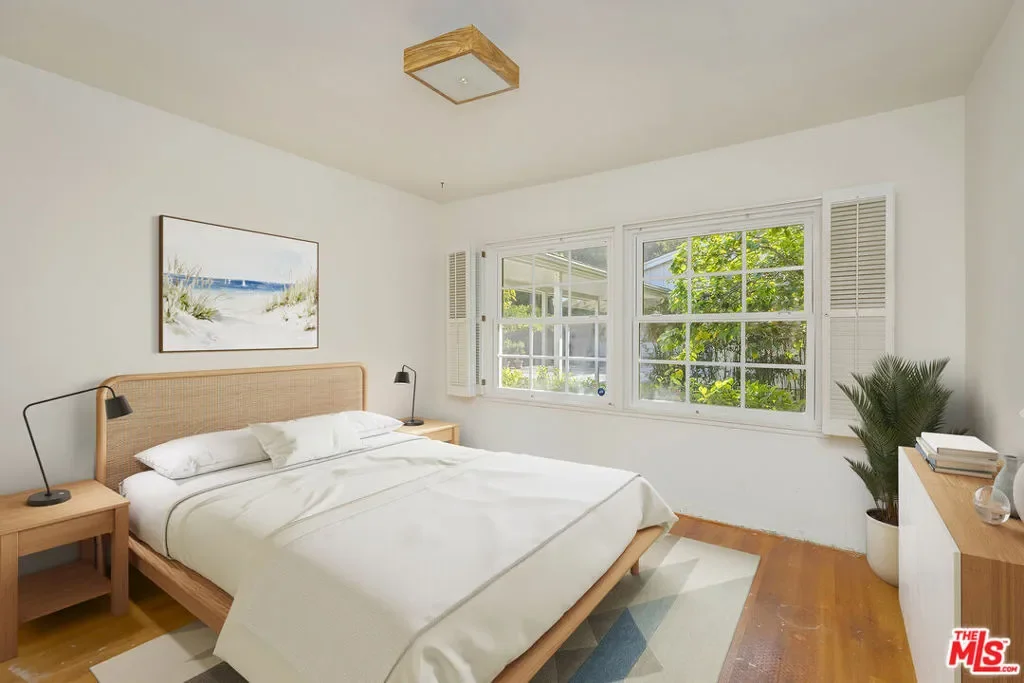 12146 Travis Street, Los Angeles, California, United States. - Photo 6