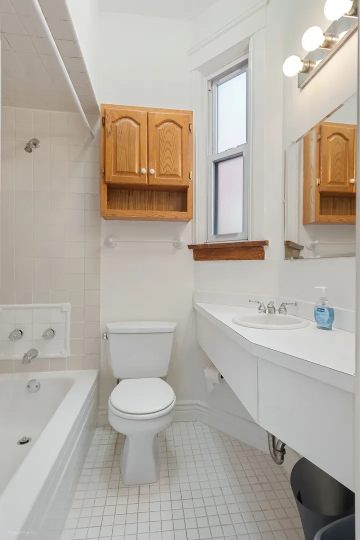 5319 S Maryland Avenue, Chicago, IL 60615, Chicago, Illinois, United States. - Photo 31