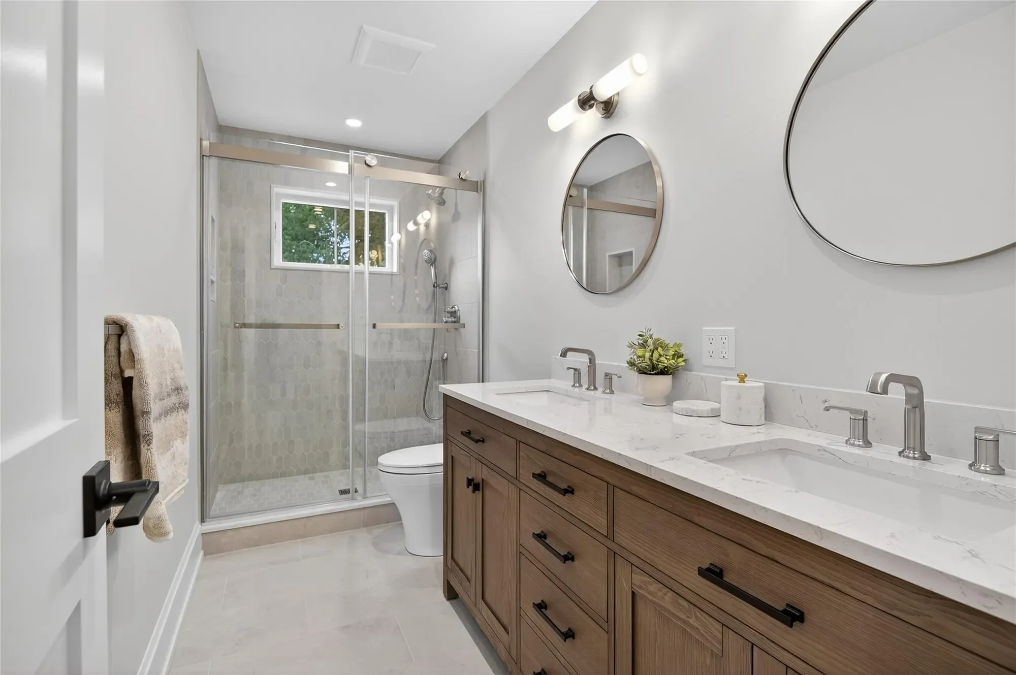 1585 Dewey Avenue , Bellmore, NY 11710, Bellmore, New York, United States. - Photo 31