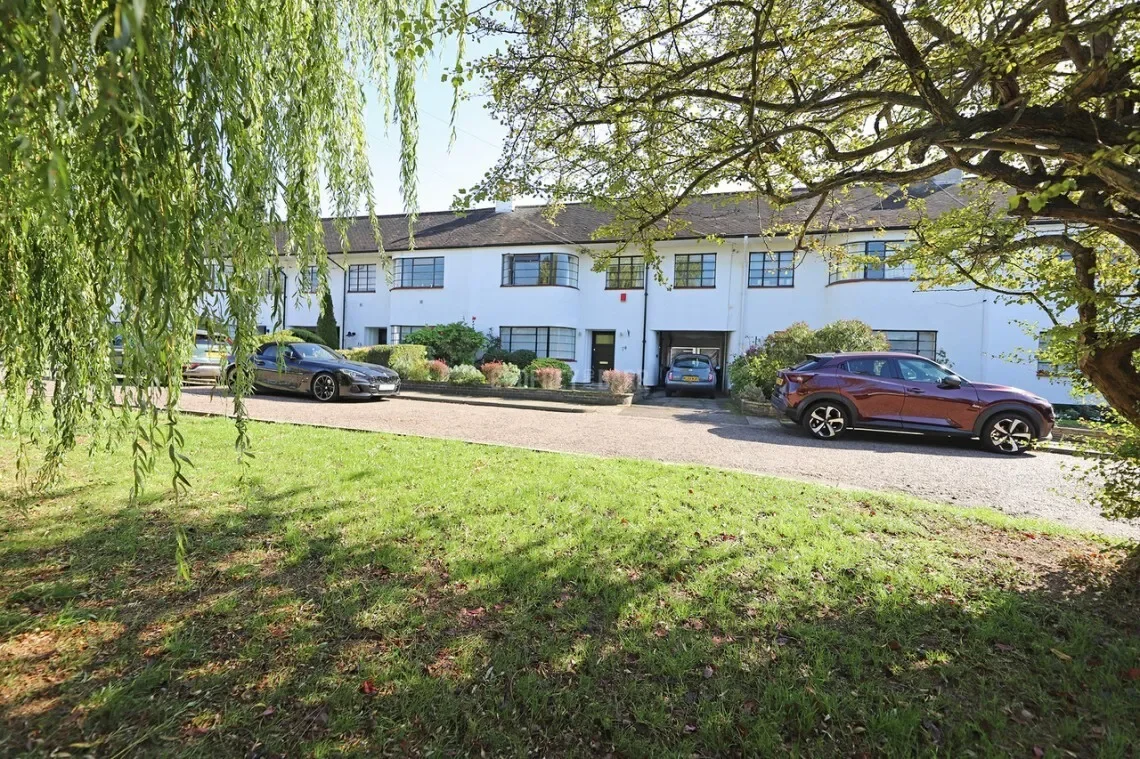 Ossulton Way Hampstead Garden Suburb N2, London, England, United Kingdom. - Photo 14