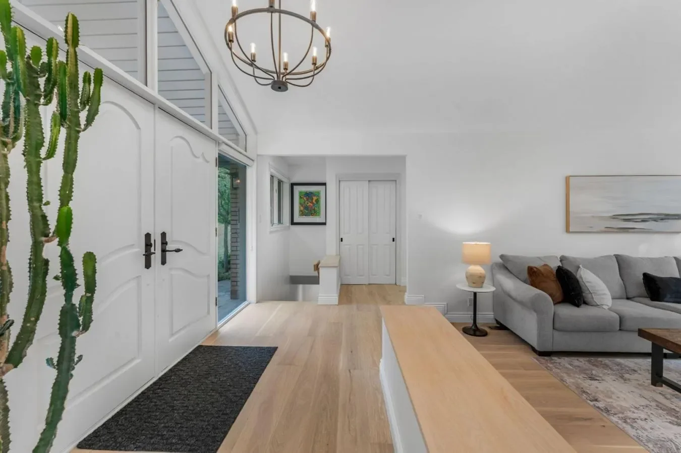 937 Montgomery Drive, Hamilton, Ontario, Canada. - Photo 1