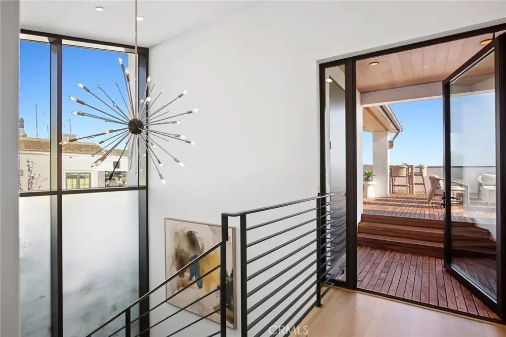304 Poppy Ave, Newport Beach, California, United States. - Photo 7
