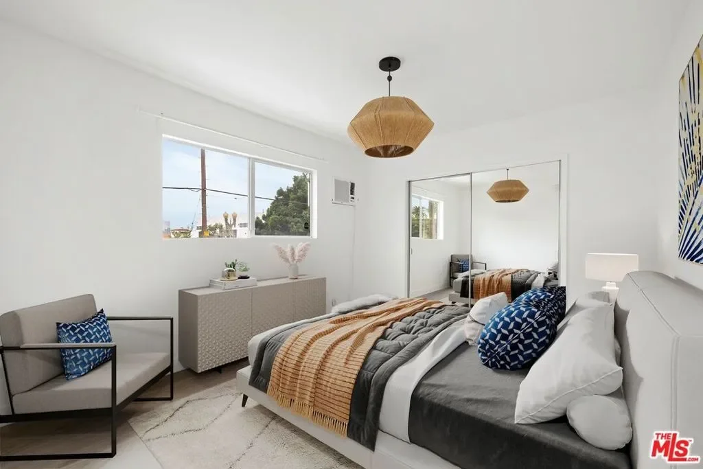 200 N Rampart Boulevard, Los Angeles, California, United States. - Photo 5