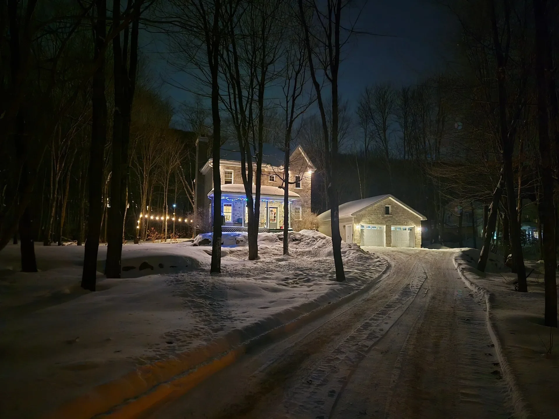 Exterior photo 7