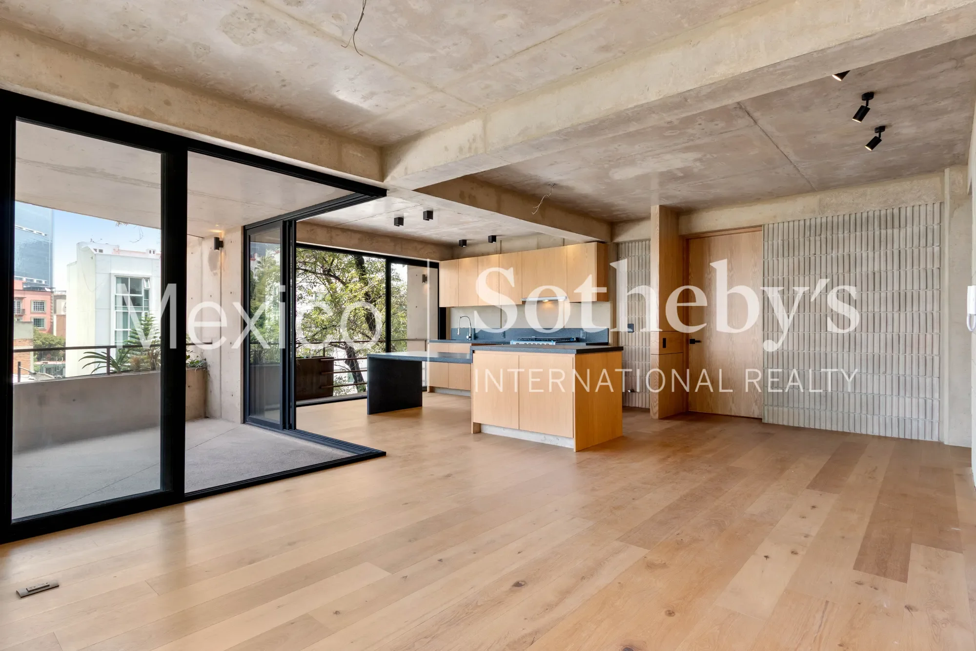 Gallery photo 11
