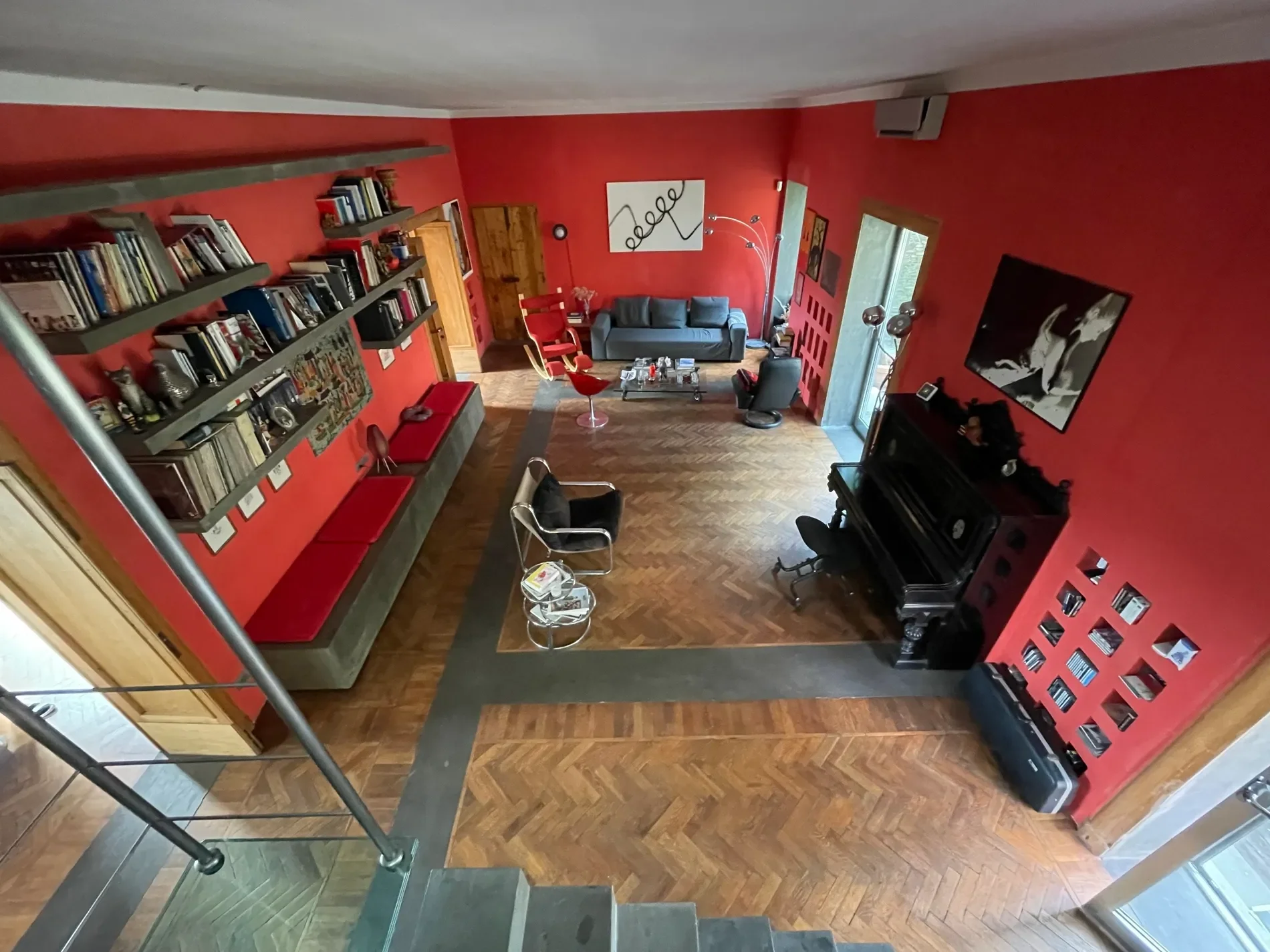 Gallery photo 1
