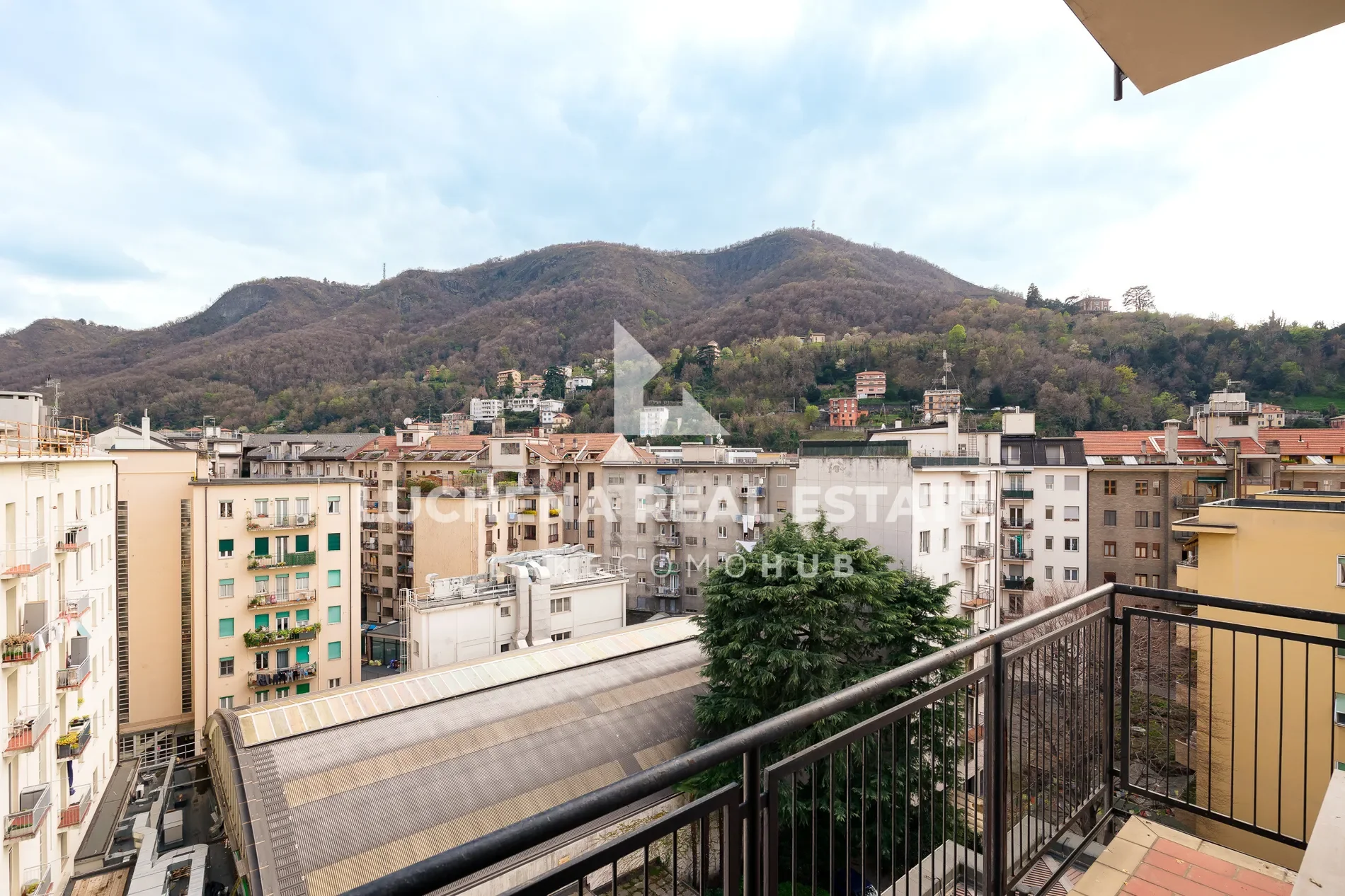 Viale Fratelli Rosselli, 13, 22100 Como CO, Italy, Como, Lombardy, Italy. - Photo 10