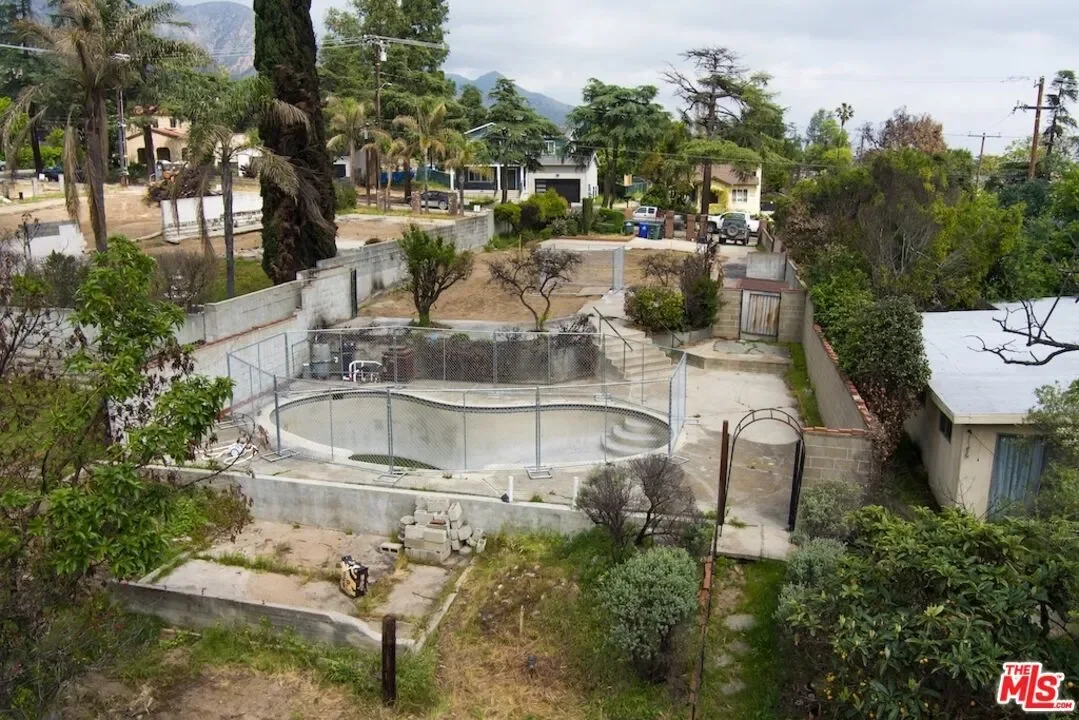 3359 Glenrose Ave, Altadena, California, United States. - Photo 14
