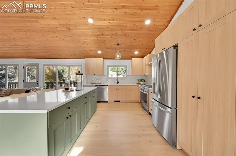 7035 Delmonico Drive, Colorado Springs, CO 80919, Colorado Springs, Colorado, United States. - Photo 12