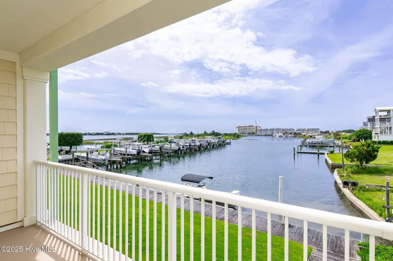 212 Old Causeway Road #107 Morgan Creek Landing, Beaufort, NC 28516, Beaufort, North Carolina, United States. - Photo 32