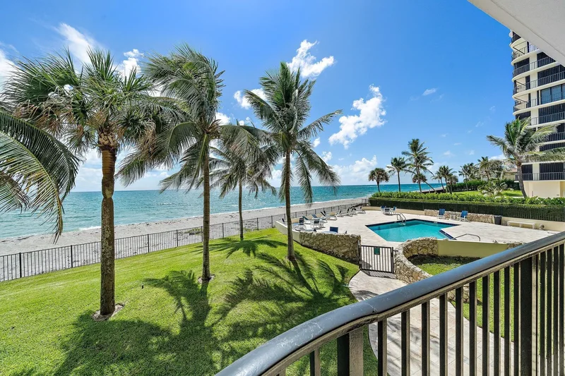 200 Beach Road 102, Tequesta, Florida, United States. - Photo 3