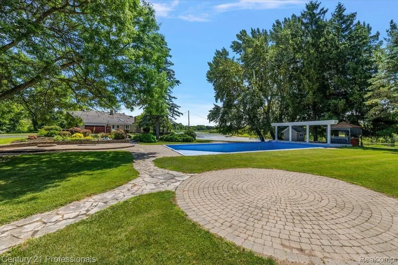 291 N Baldwin Road, Clarkston, MI 48348, Clarkston, Michigan, United States. - Photo 17