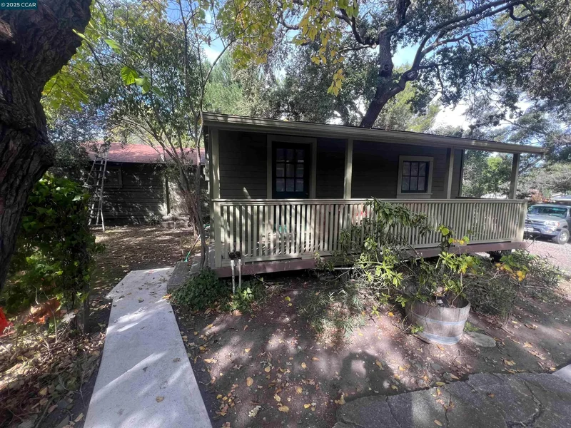 Walnut Creek, California, United States. - Photo 48