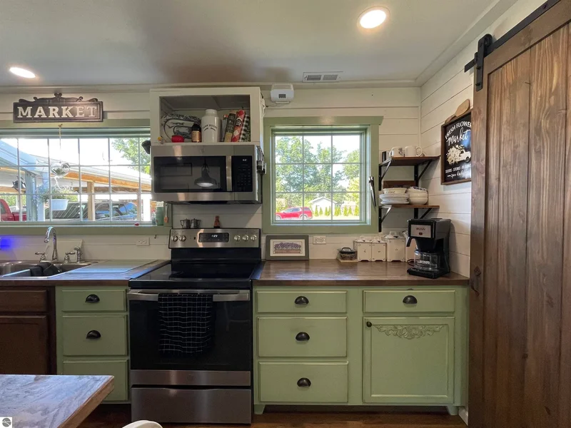 2492 E Fir Road, Harrison, MI 48625, Harrison, Michigan, United States. - Photo 77